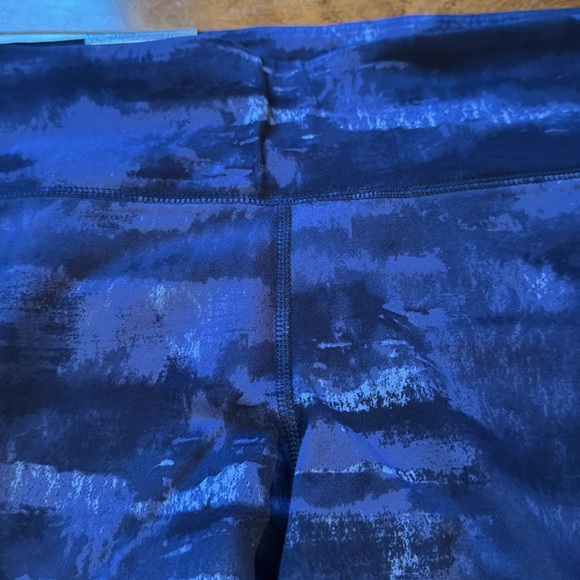 Womans Tek gear 1x nwt mid rise essentials capri - Picture 3 of 14